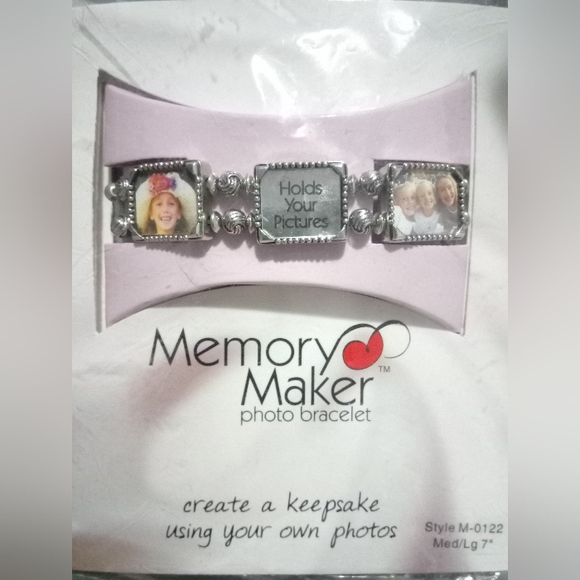 Memory Maker Photo Bracelet, Horizontal,  Color Silver, Size Medium, Large - Picture 1 of 4